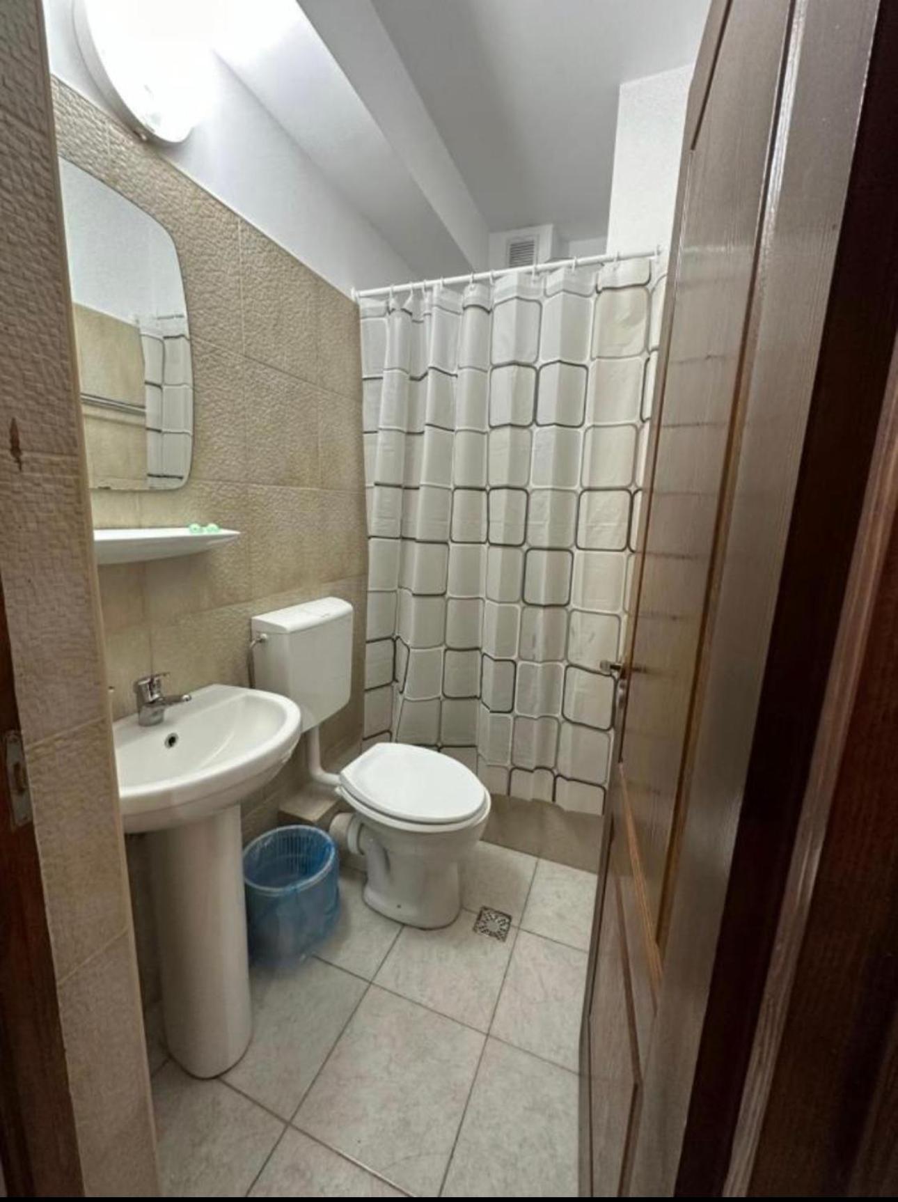 Cazare Arges Mall Piteşti Esterno foto